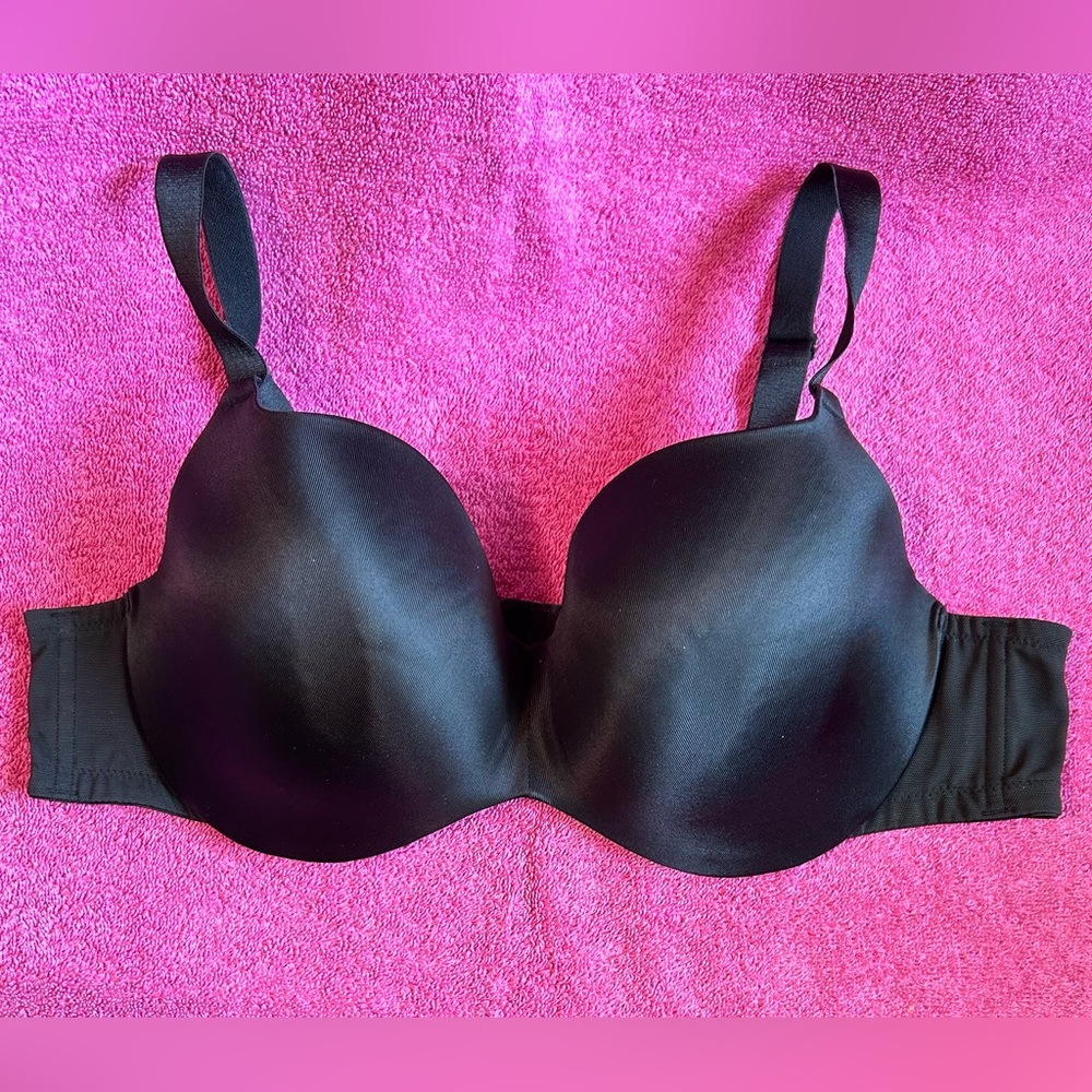 Padded Black T-shirt Bra by Intimates. Has Underwires.